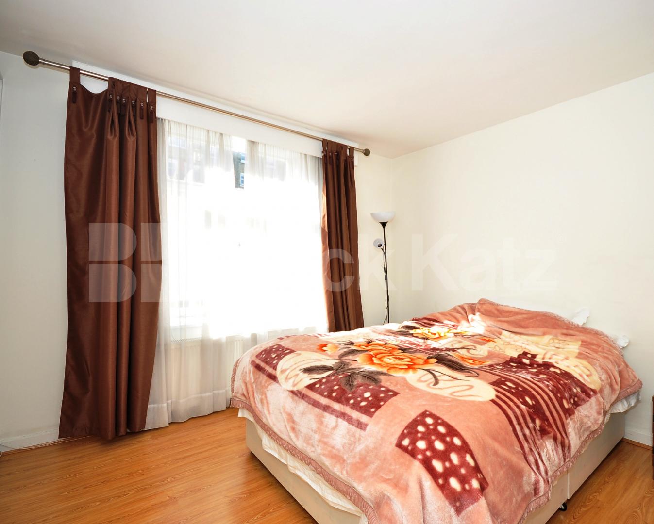 			2 Bedroom, 1 bath, 1 reception Flat			 Devonshire Mews West, MARYLEBONE